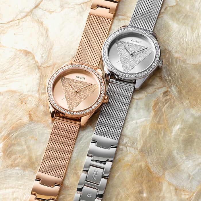 GUESS GUW1142L4 Kadın KOL SAATİ