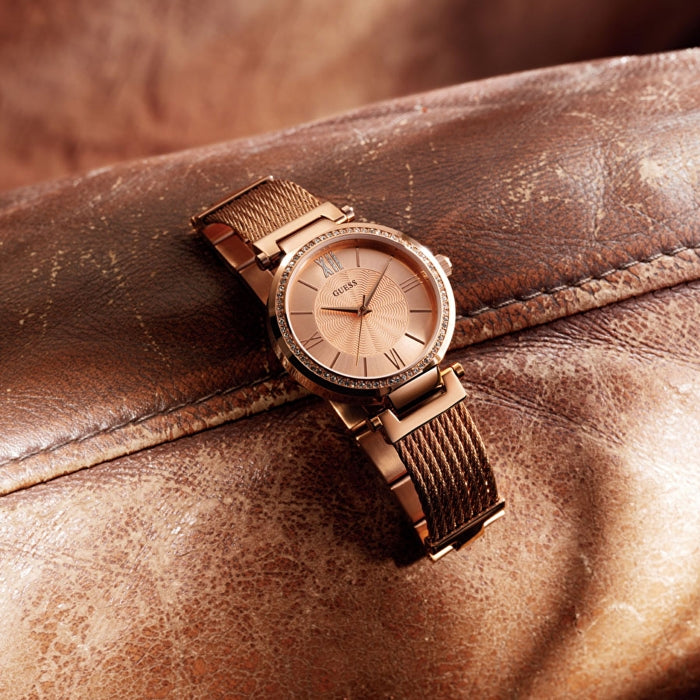 GUESS GUW0638L4 Kadın KOL SAATİ