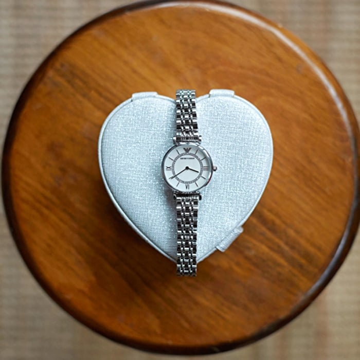 EMPORIO ARMANI AR1908 Kadın KOL SAATİ