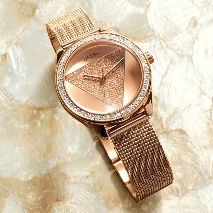 GUESS GUW1142L4 Kadın KOL SAATİ