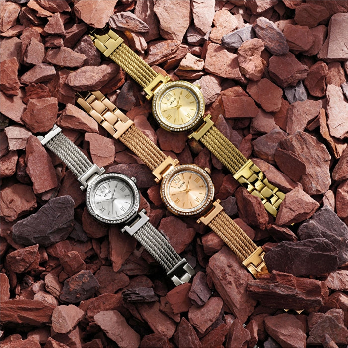 GUESS GUW1009L2 Kadın KOL SAATİ