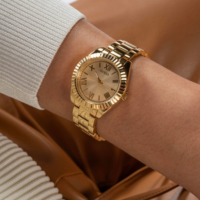 GUESS GUGW0687L2 Kadın KOL SAATİ